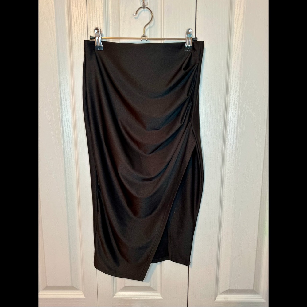 STEPS New York Elegant Black Women's Skirt (M)